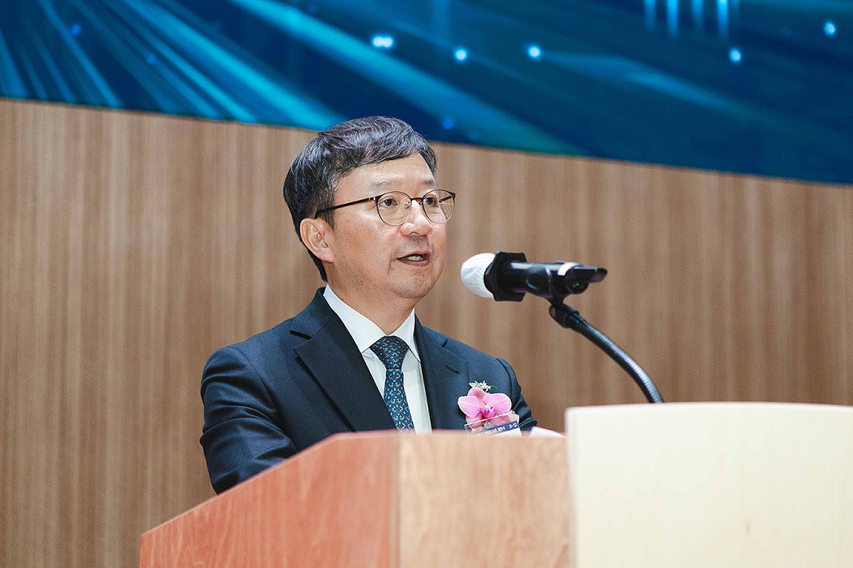 축사를 하는 김영태 서울대학교병원장