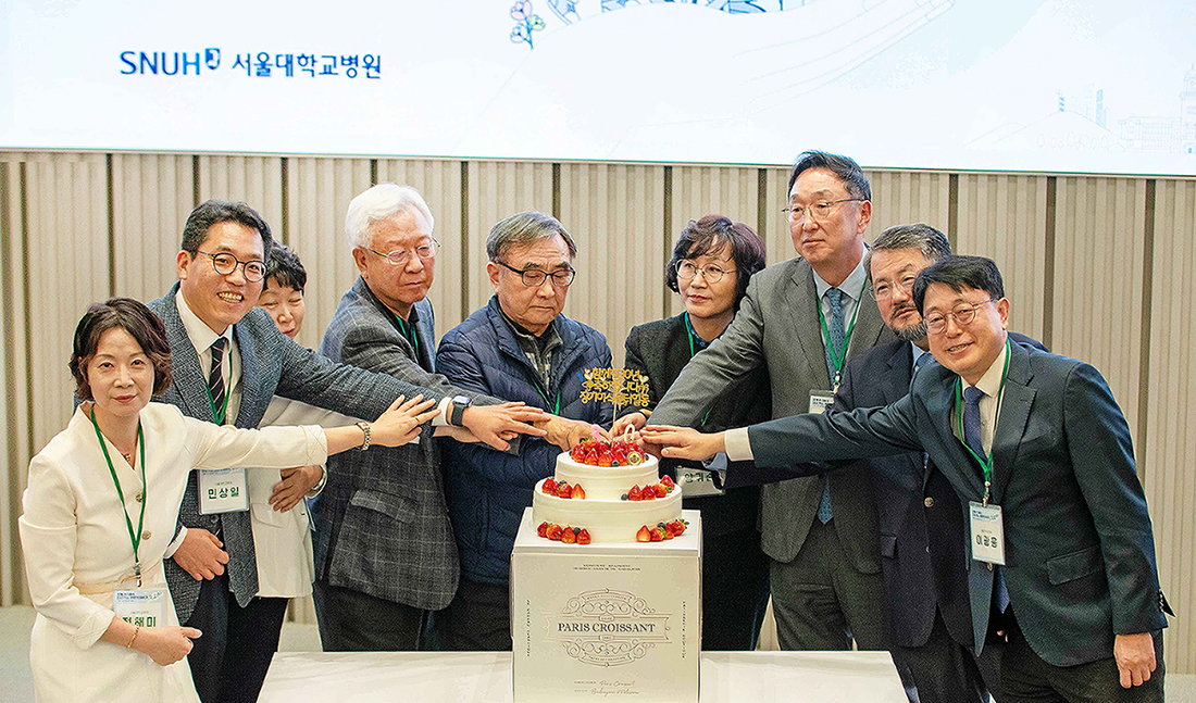 장기이식 30년 이상 생존 환자 기념행사 단체 사진